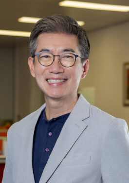 Khoo Vui Keeng Profile - half